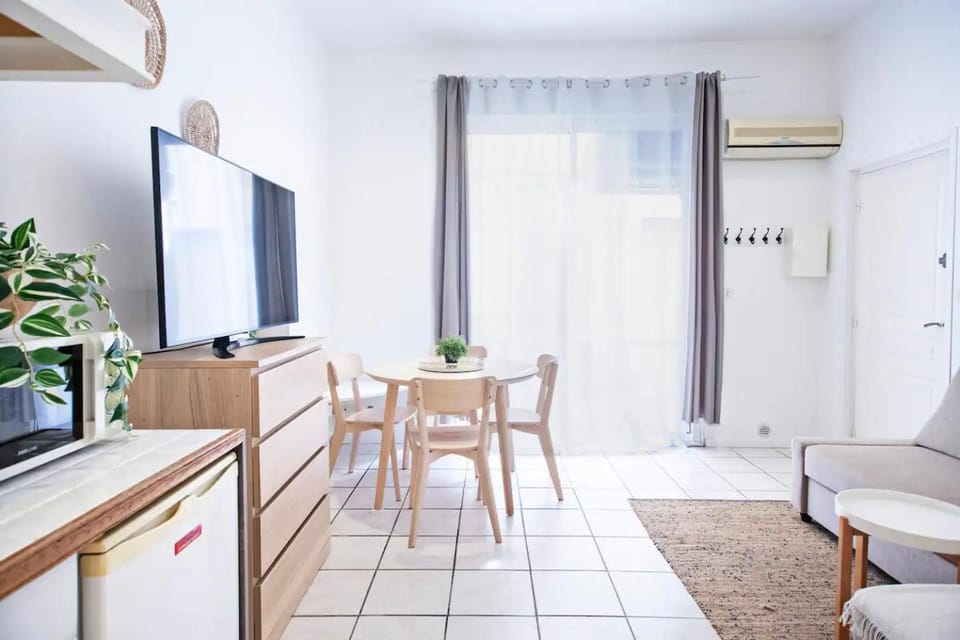 Providencia 1 - Shipyard and Yacht crews Apartment in La Ciotat