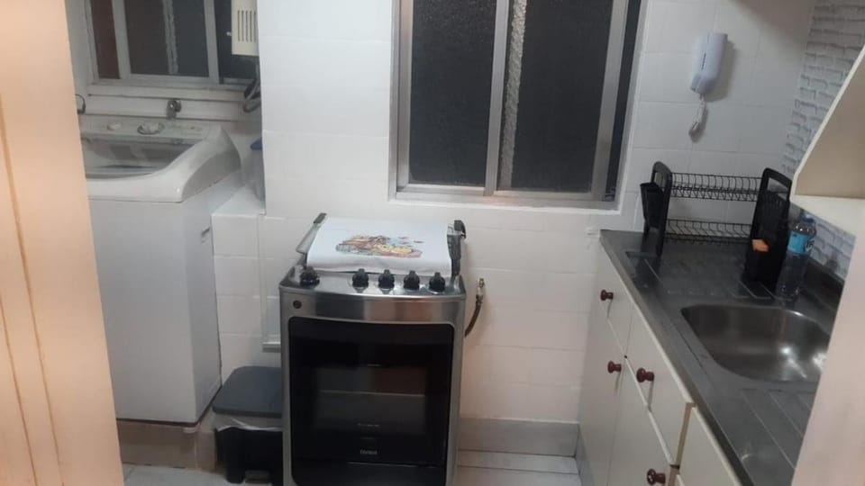 Apt on the rudder, post 1 great location, everything is close! Apartment in Rio de Janeiro
