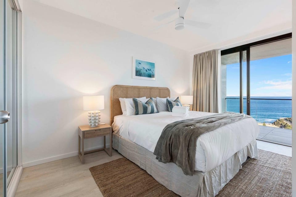 Tamarama Oceanfront Terrace Apartment in Sydney