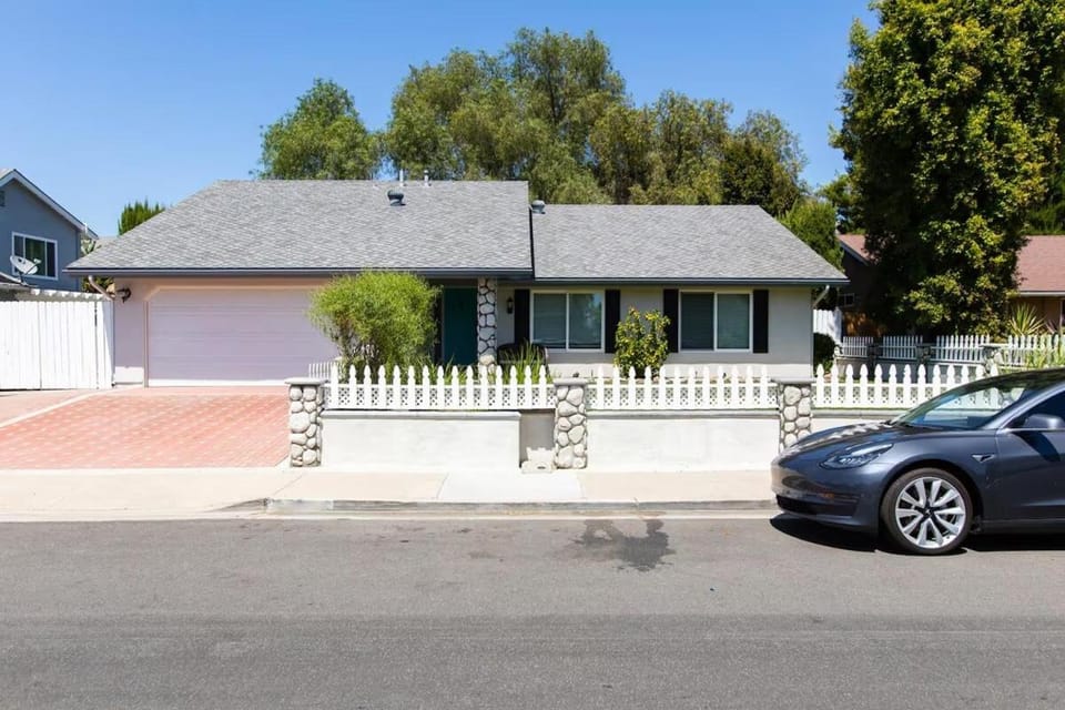 Feel At Home In MV - 'Good Vibes Only' Mentality House in Mission Viejo