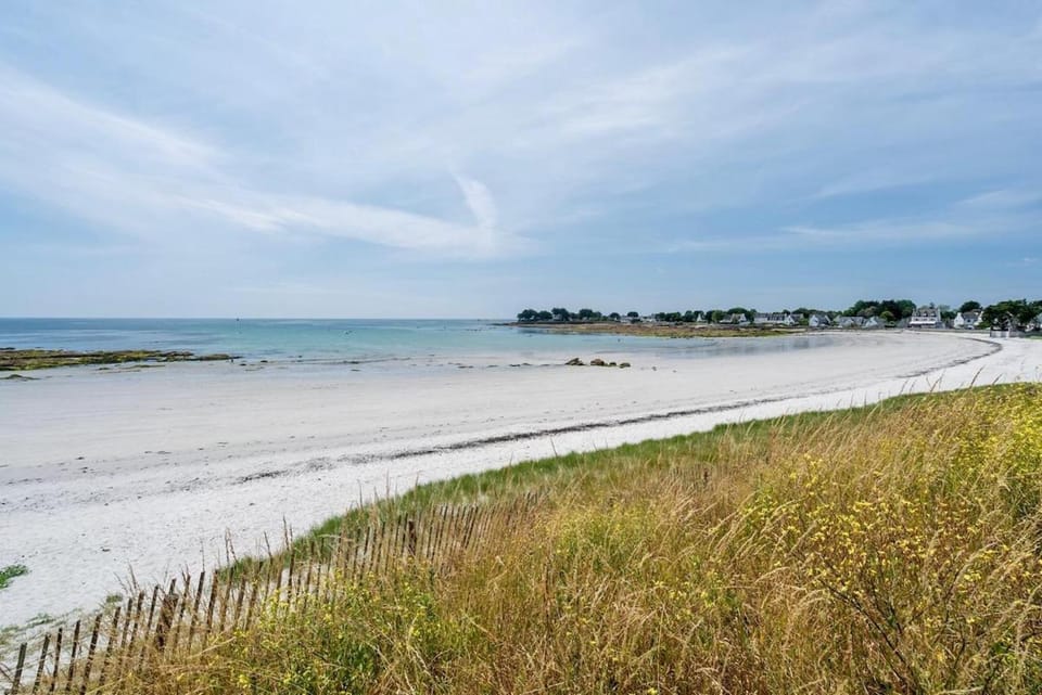Ti Melen face à la plage du Lodonnec Villa in Finistere