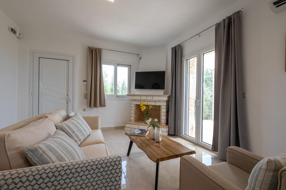 TV and multimedia, Living room, Seating area, air conditioner