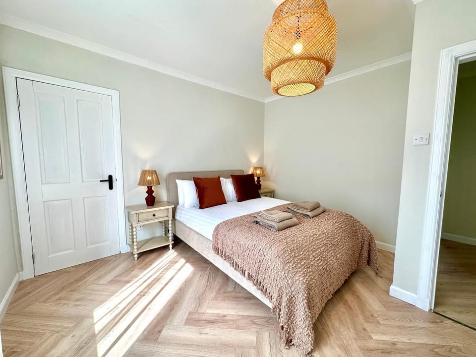 Bed, Bedroom, wardrobe