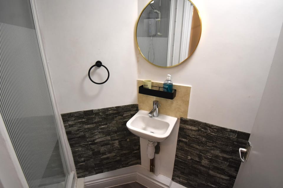 Barbican Studio EC1M central Sleeps 3 Apartment in London Borough of Islington