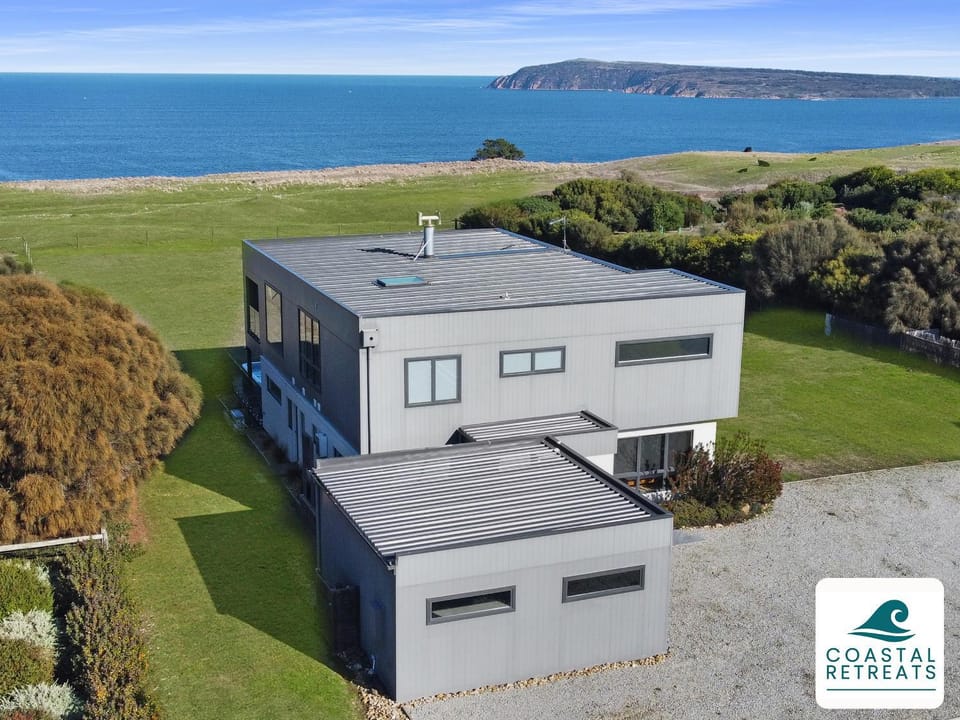 Alonda - Ocean Views House in San Remo