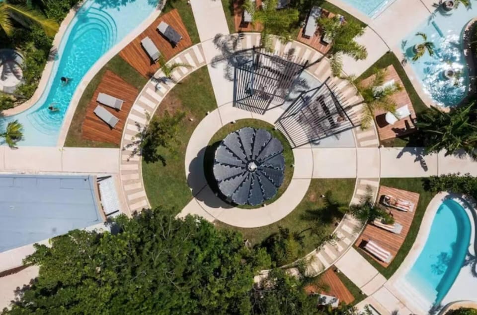 Studio with Pool View Balcony in Veleta Apartment in State of Quintana Roo