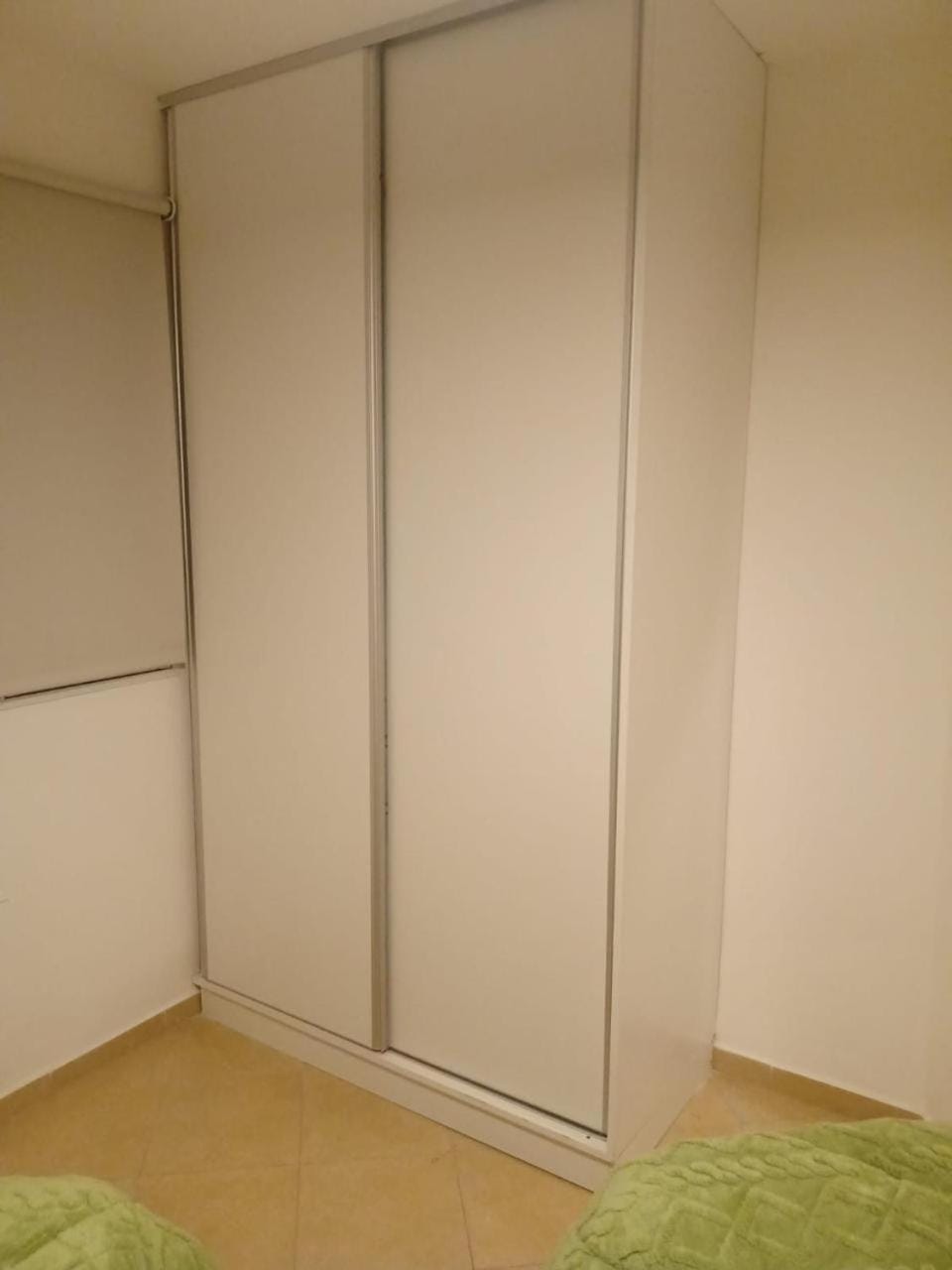 Photo of the whole room, Bedroom, wardrobe