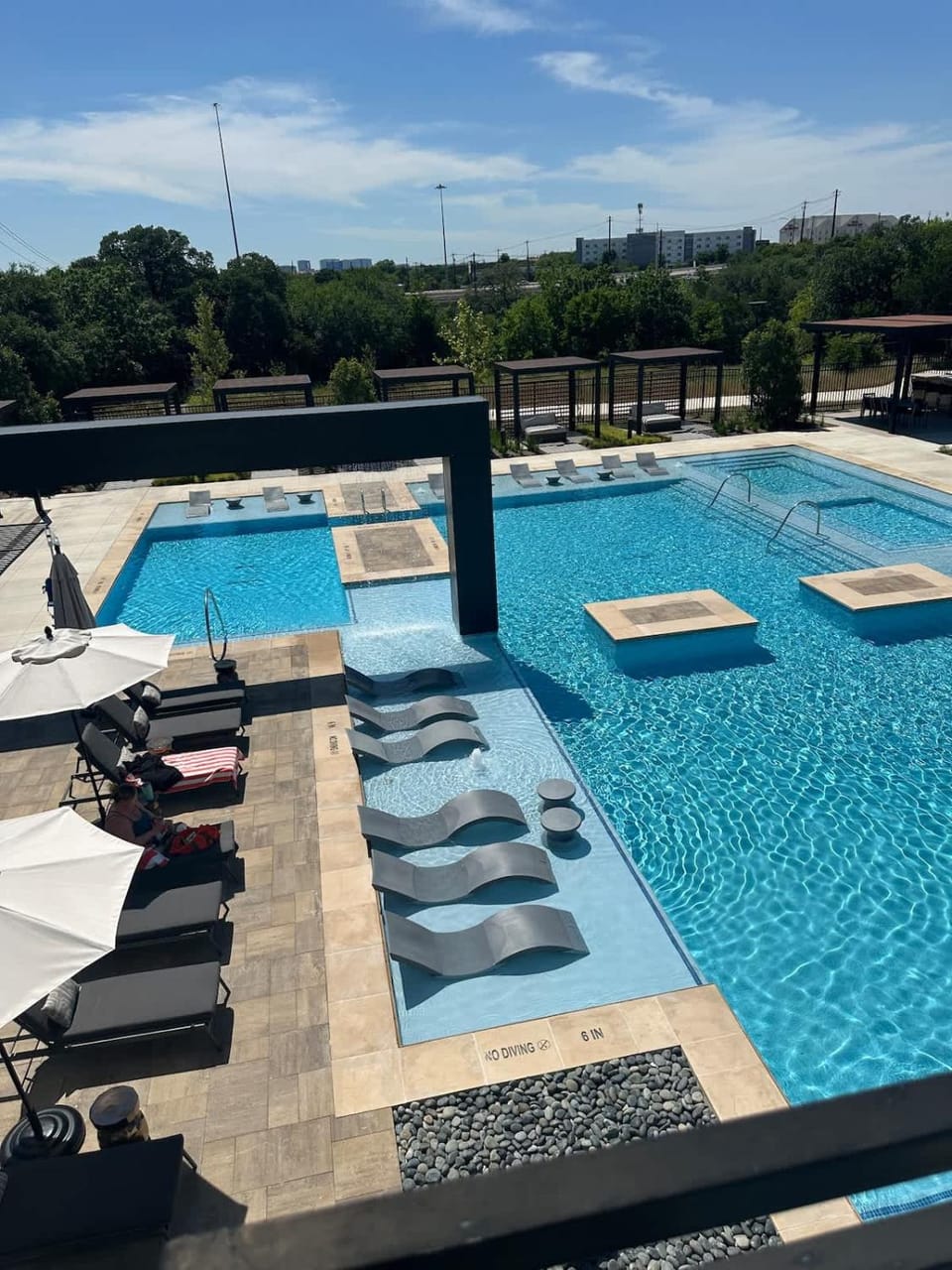 Swimming pool