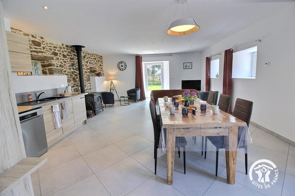Le ptit bois rolland House in Brittany