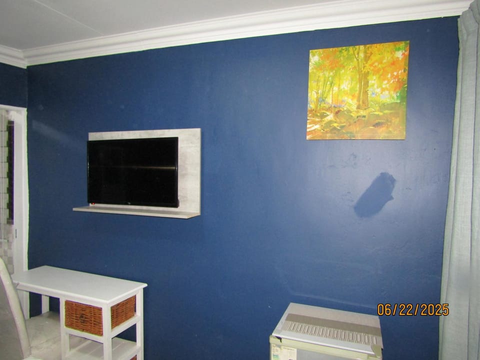 Communal lounge/ TV room, TV and multimedia, Evening entertainment