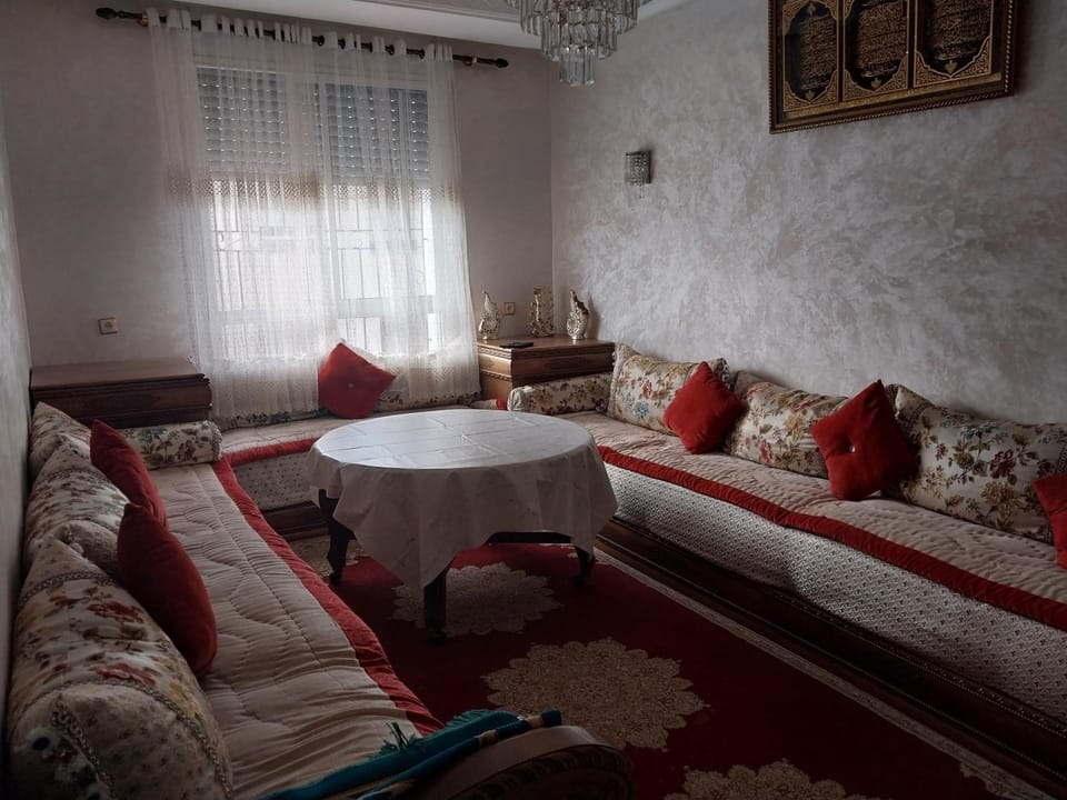 Appartement confortable à 4 min de l'aéroport Apartment in Tangier