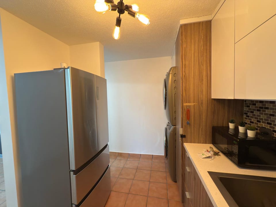 3 Bed 1 Bath 1 Park Plaza Universidad 2000 Apartment in San Juan