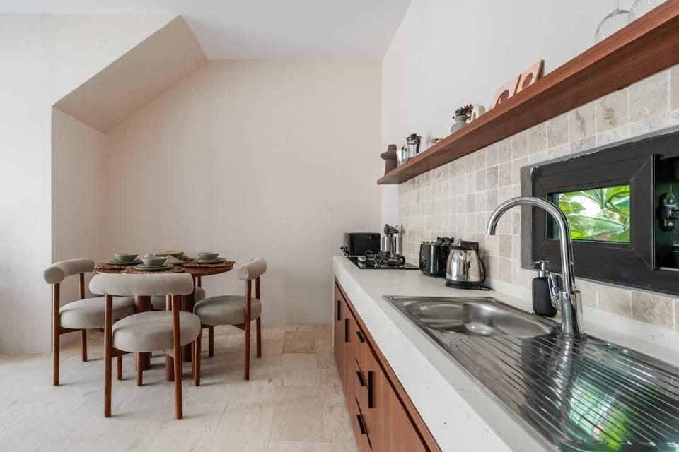 Stylish 1 Bedroom Apartment at Balangan Reef Apartment in Bali