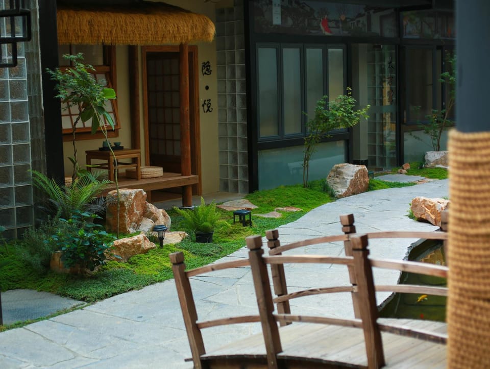 Garden, Garden view