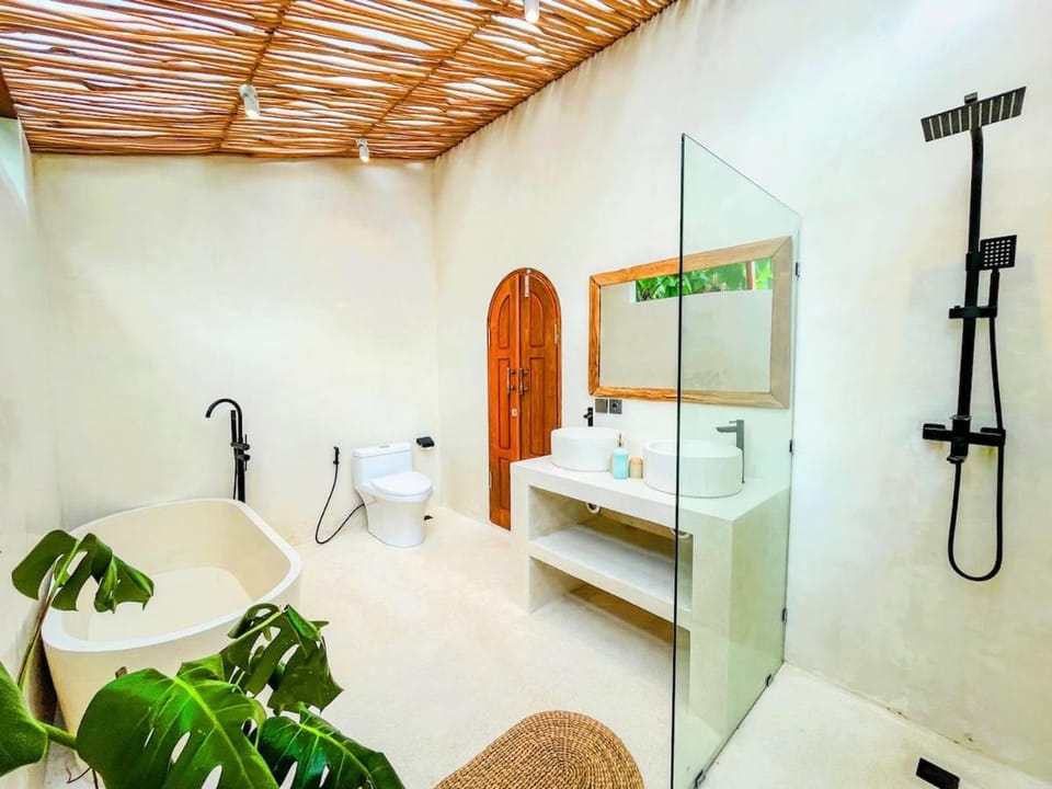 Mango Valley 4 Villa & Gym - Kuta Central Lombok Villa in Pujut