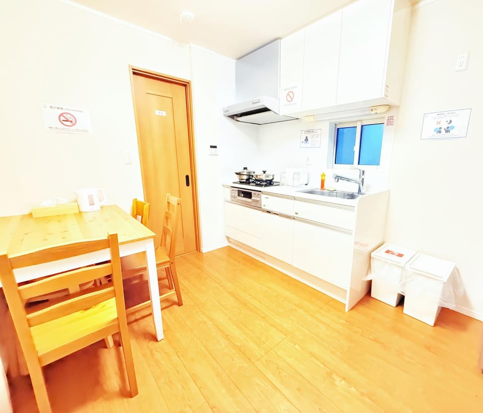池袋本町102 Bed and Breakfast in Tokyo Prefecture
