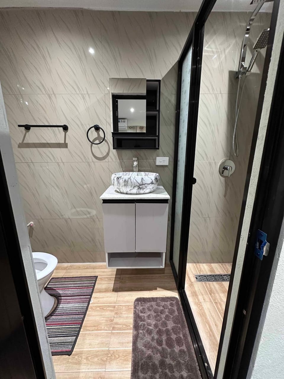 Shower, Toilet, Bathroom