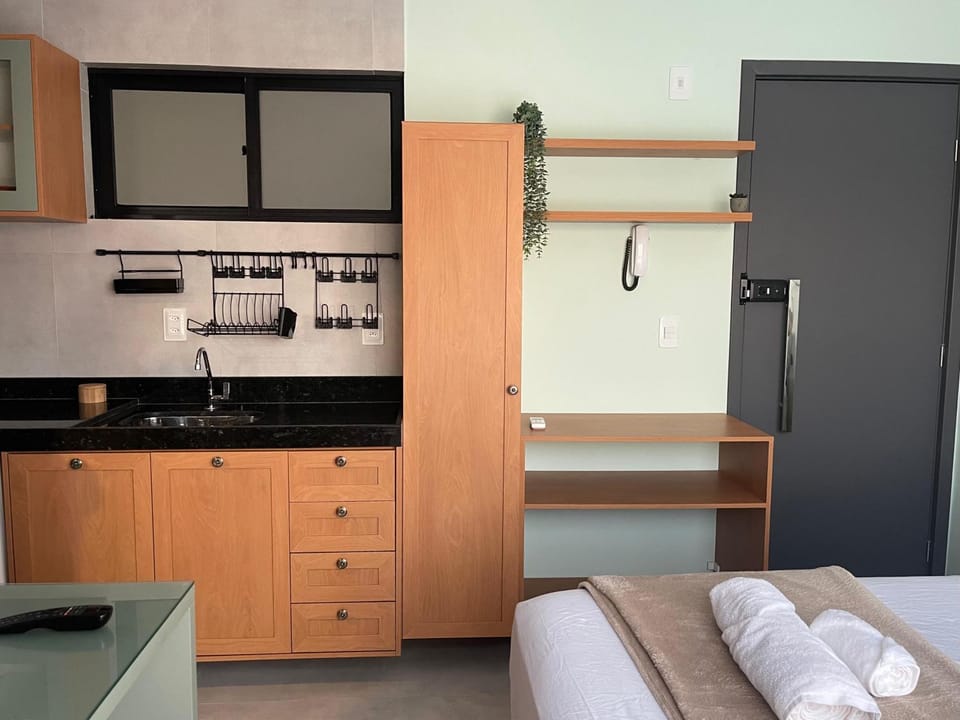 Photo of the whole room, Bedroom, wardrobe
