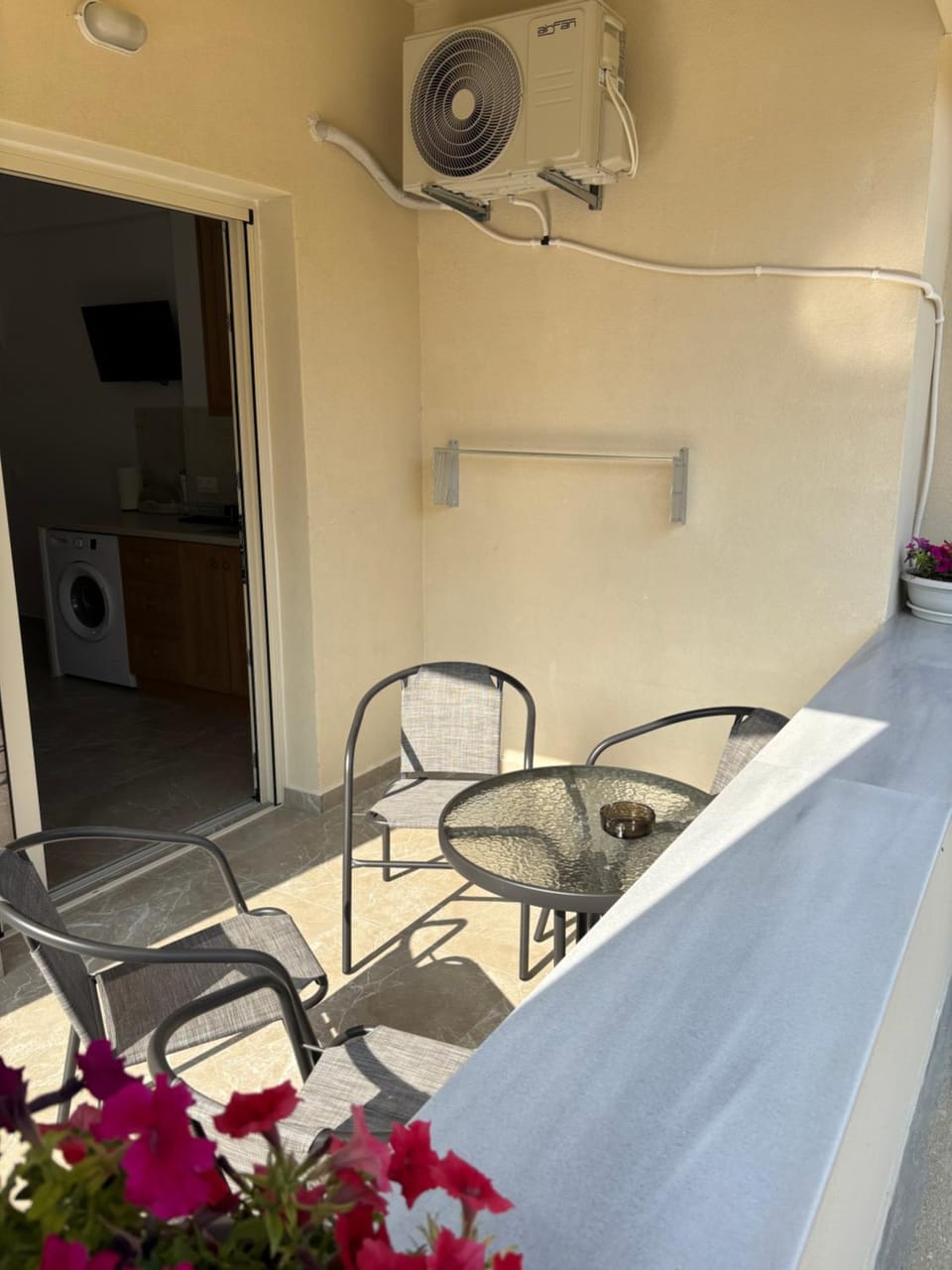 Vespoina Apartment with private parking Apartment in Skiathos