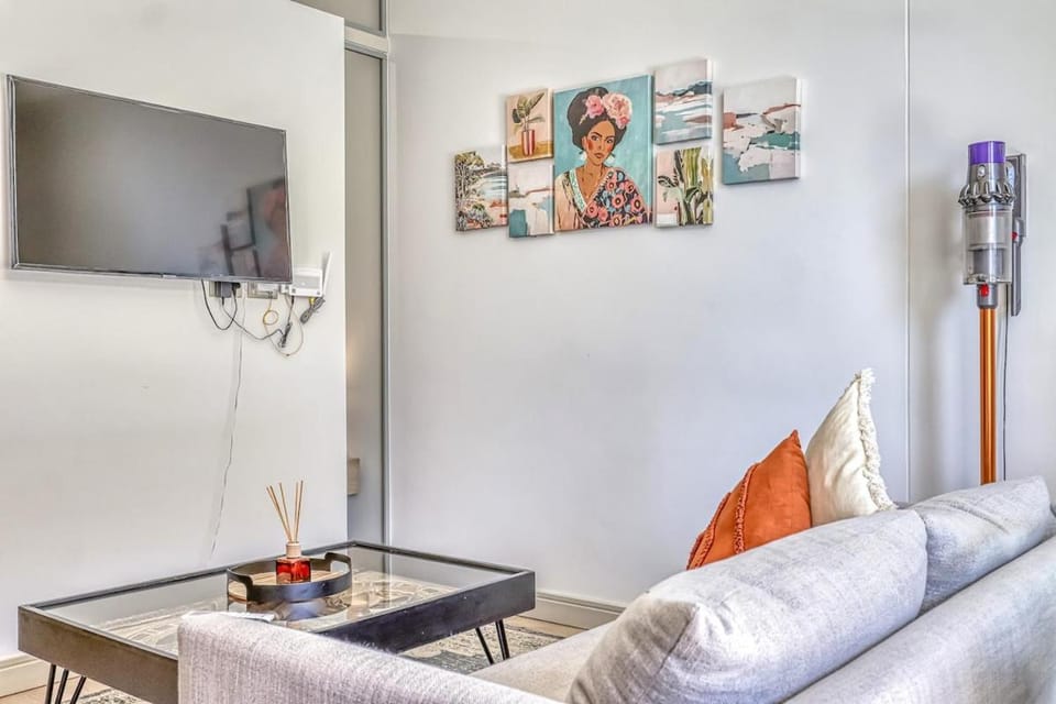 TV and multimedia, Living room