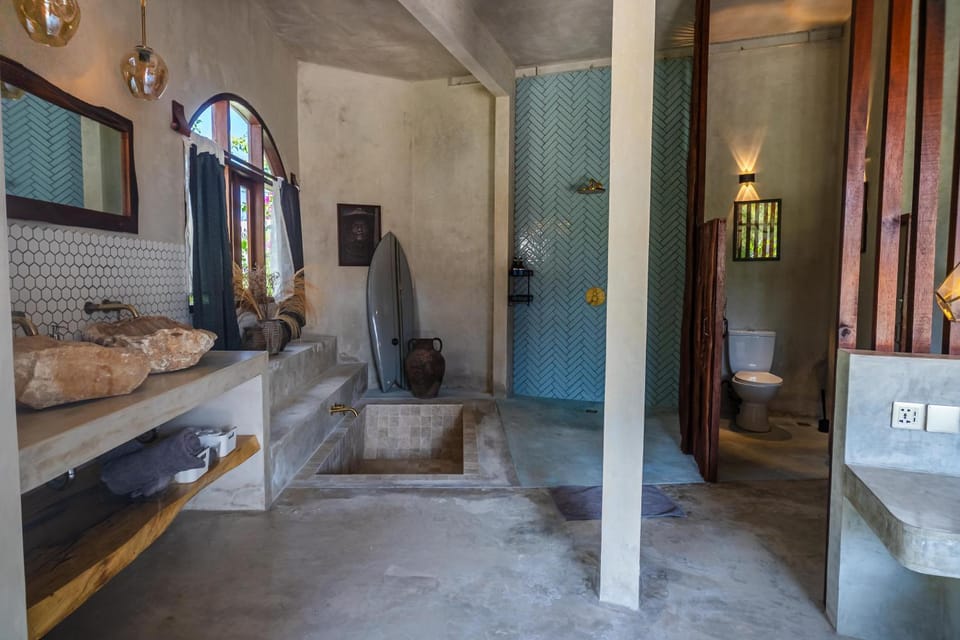 Mavericks Hideaway in Selong Belanak Villa in West Praya