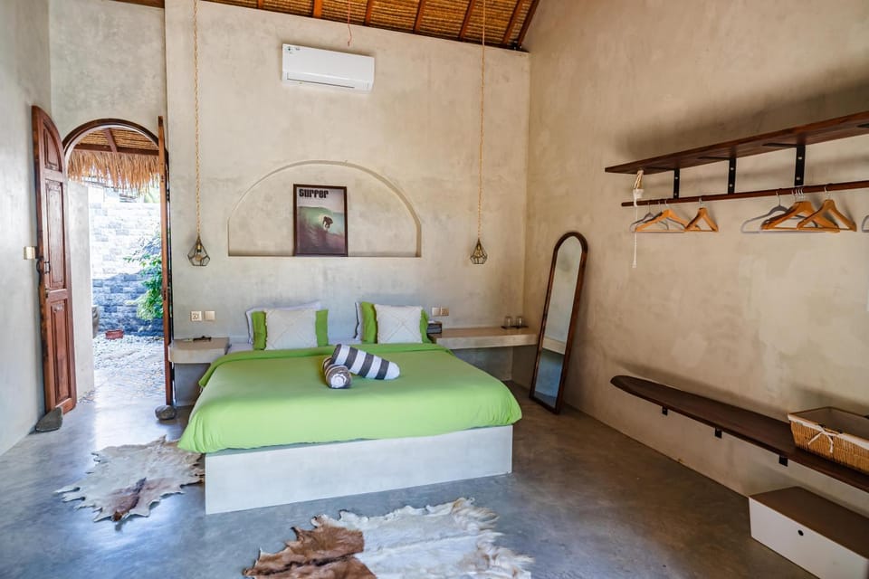 Mavericks Hideaway in Selong Belanak Villa in West Praya
