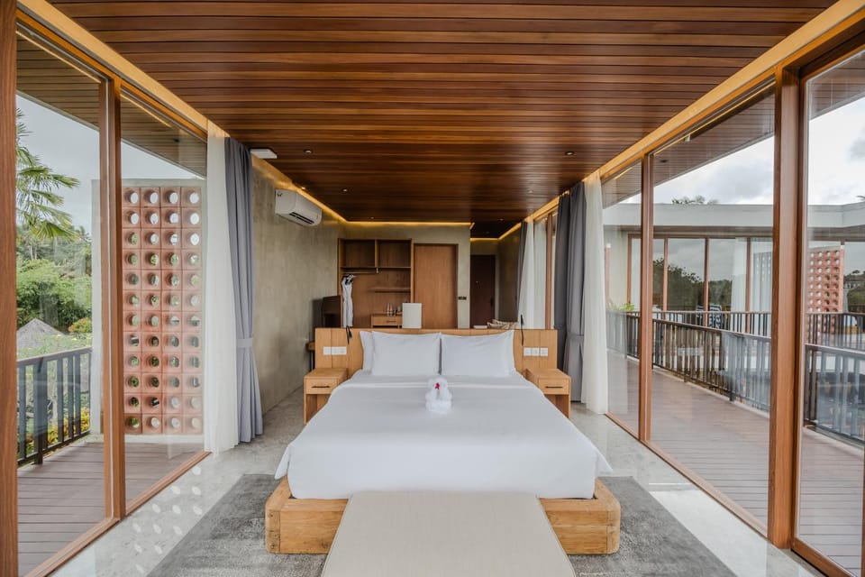 Bed, Balcony/Terrace, Photo of the whole room, Bedroom
