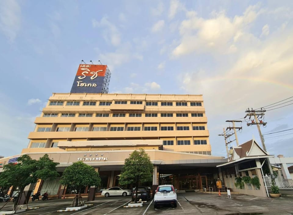 Property building, Day