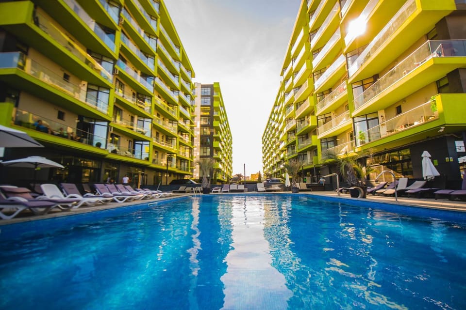 Pool view