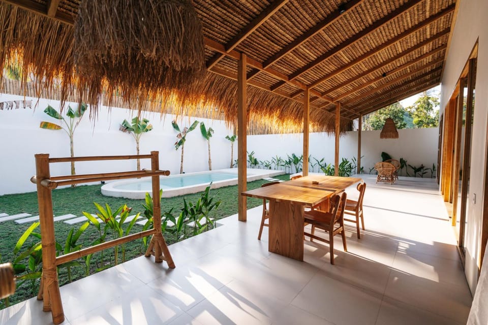 Off site, Day, Garden, Balcony/Terrace, Dining area, Garden view