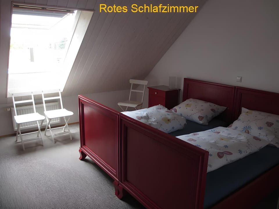 Property building, Living room, Bedroom