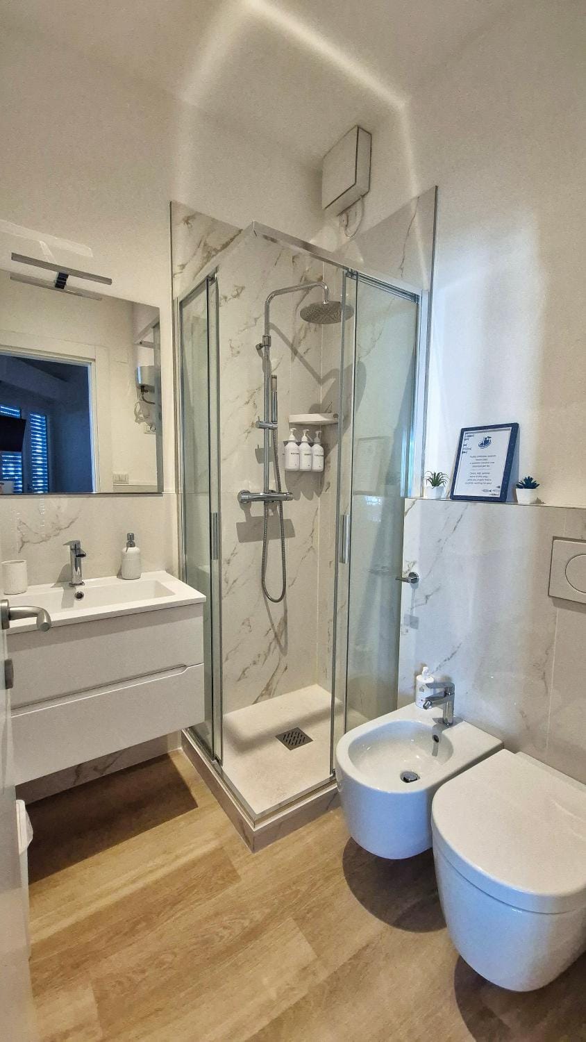 Shower, Toilet, Bathroom