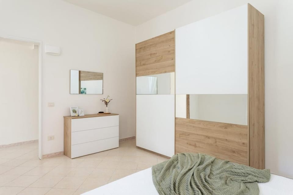 Bed, Photo of the whole room, Bedroom, towels, wardrobe