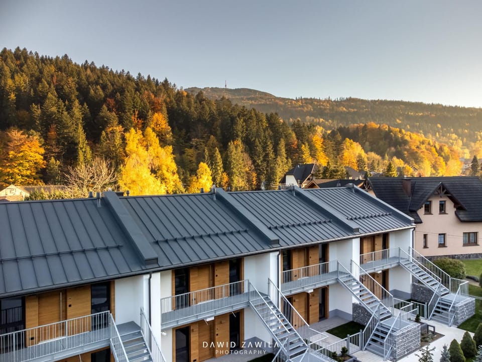 Property building, Day, Natural landscape, Mountain view