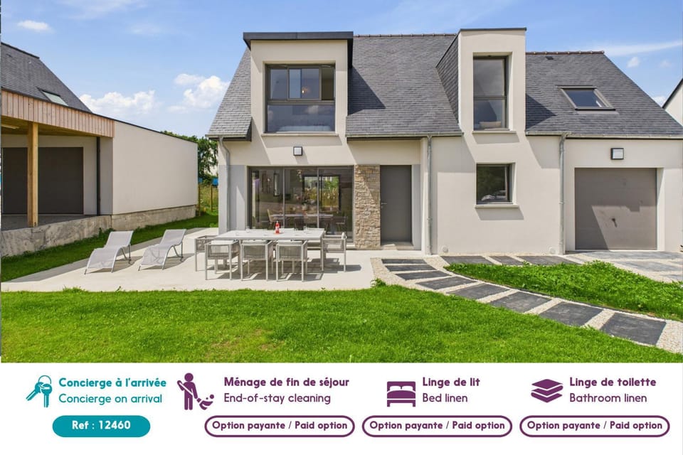 Property building, Facade/entrance, Off site