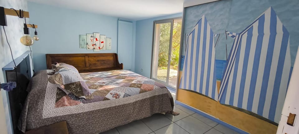 Le Nautilus Villa Front de Mer avec Piscine et Places de Parkings Villa in Occitanie