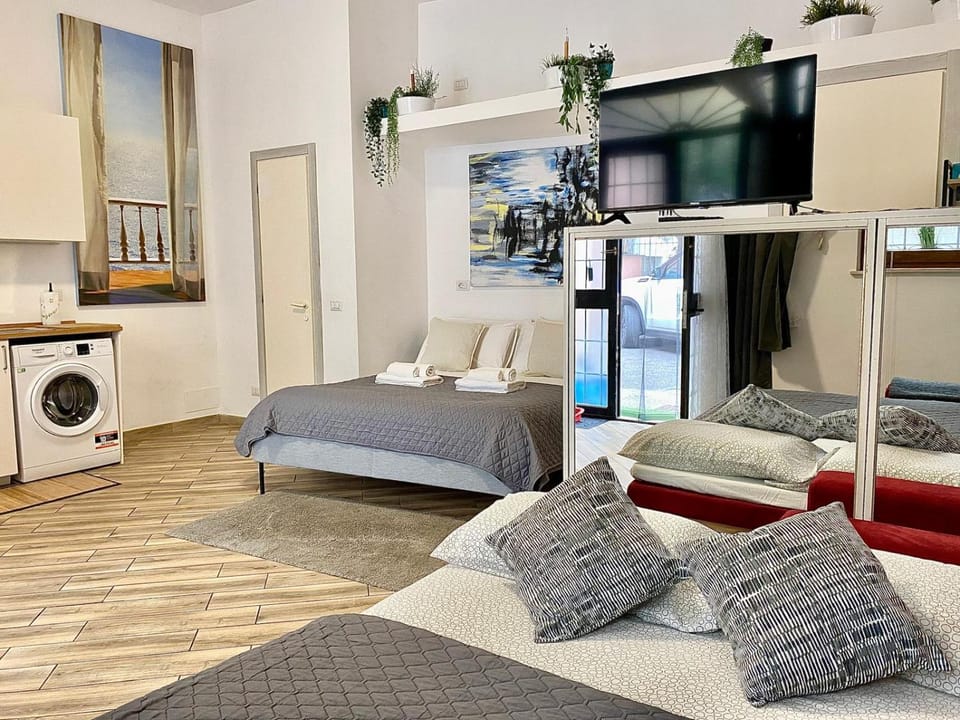 Living room, Seating area, Bedroom