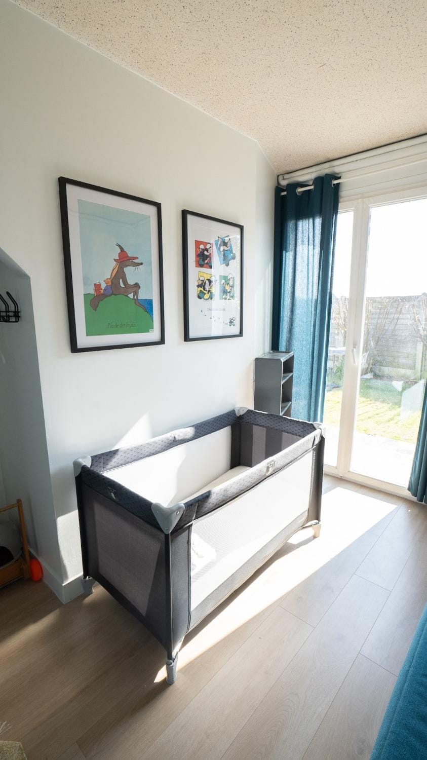cot
