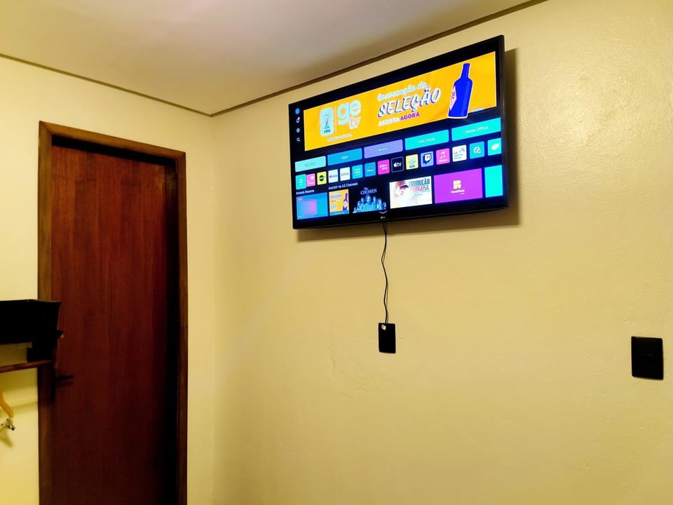 TV and multimedia, Photo of the whole room, Evening entertainment, Bedroom