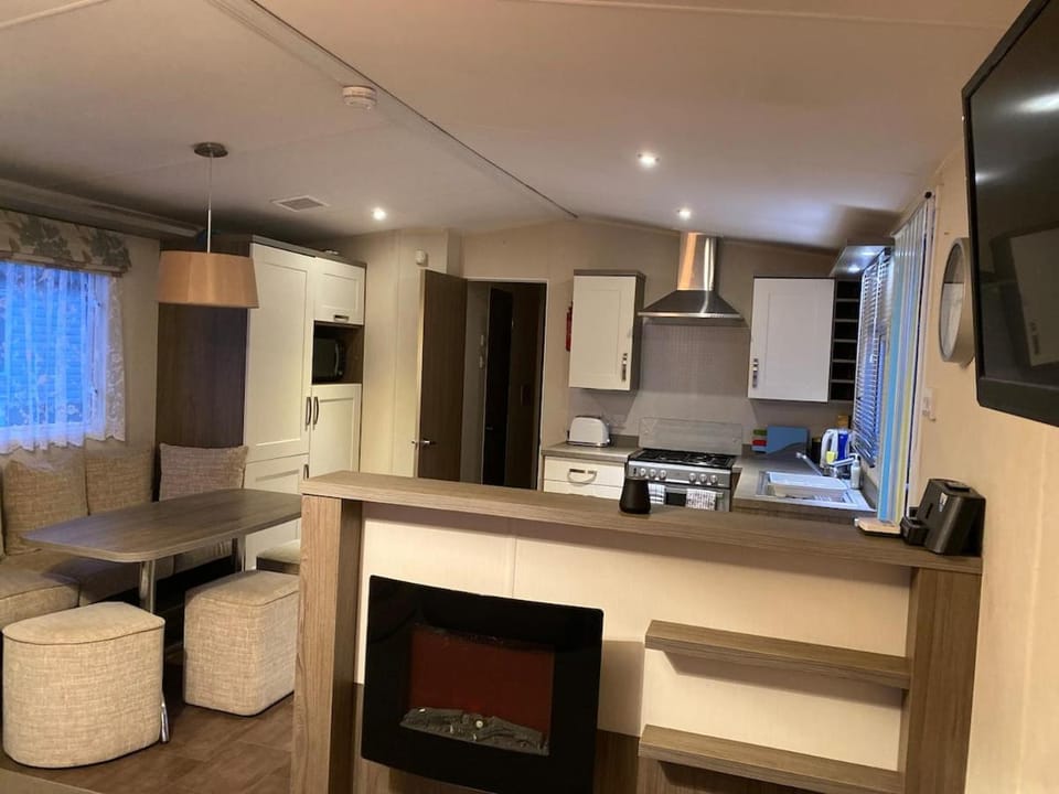 Island Caravan Apartment in England
