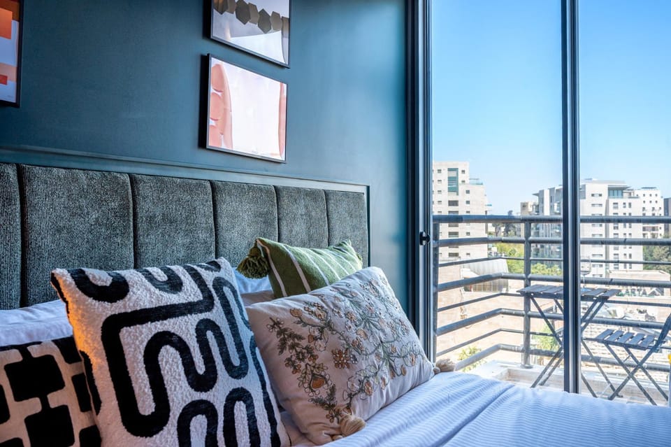 View (from property/room), Photo of the whole room