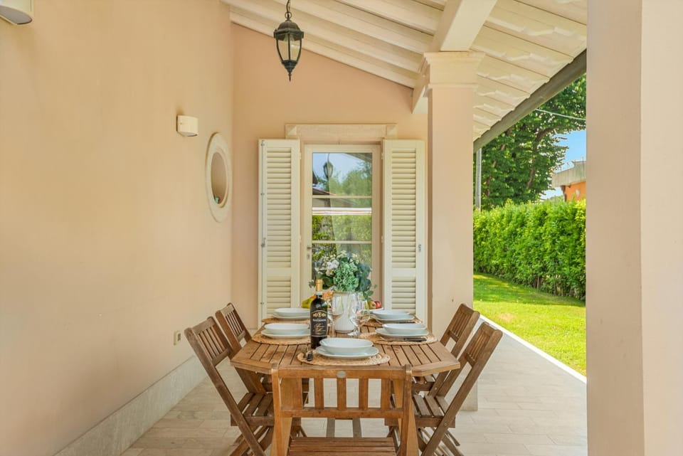 GOLDEN LUXE - Villa Golden next Twiga Beach Club Villa in Pietrasanta