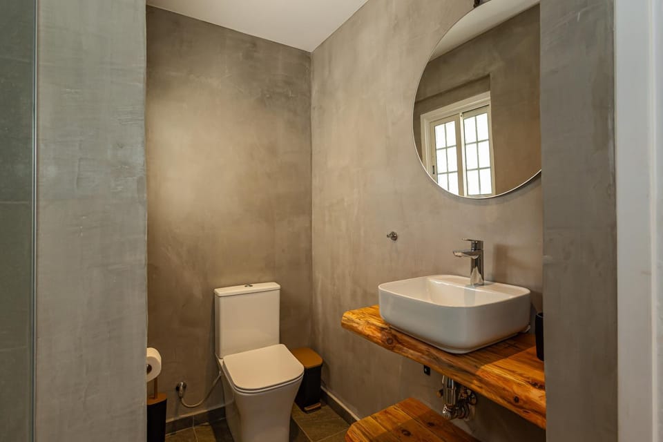 Toilet, Bathroom