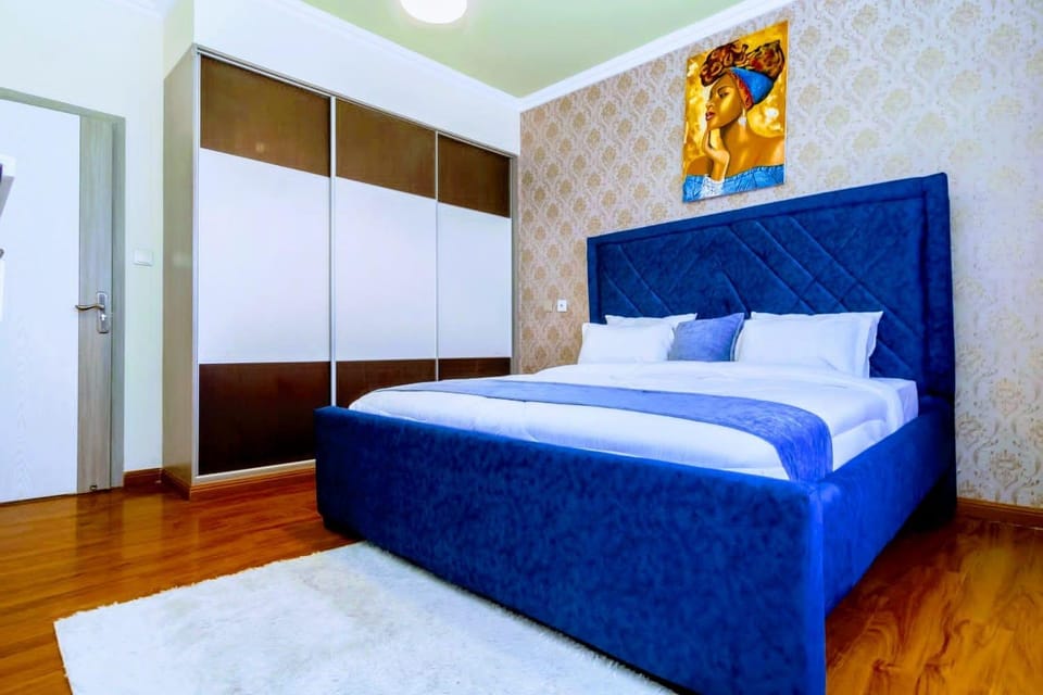supreme living three bedroom apartment with swimming pool, fully equipped gym, ample parking space, child play area and unbeatable city views i Apartment in Nairobi