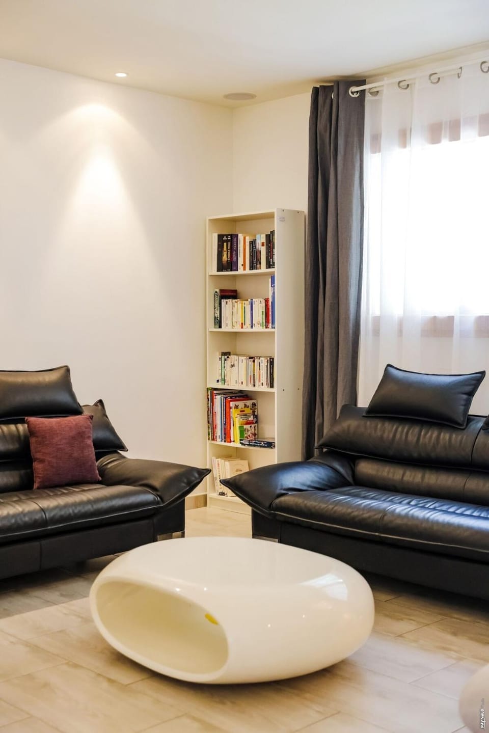 Library, Living room