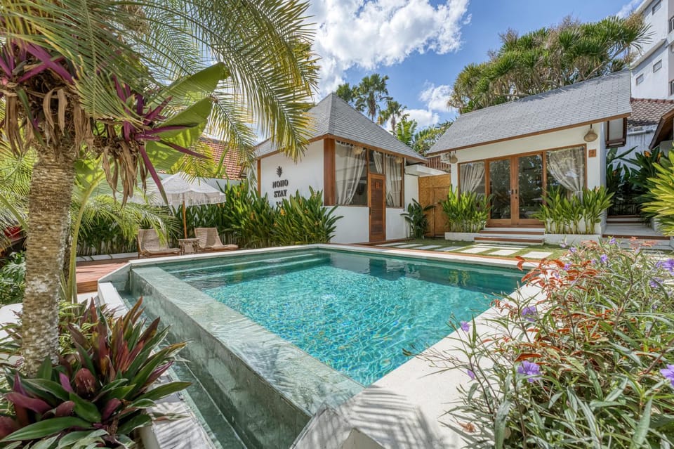 Off site, Day, Natural landscape, Garden, Balcony/Terrace, Garden view, Swimming pool