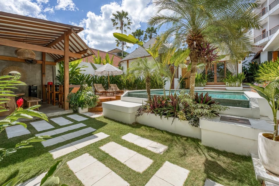 Off site, Day, Natural landscape, Garden, Balcony/Terrace, Communal kitchen, Garden view