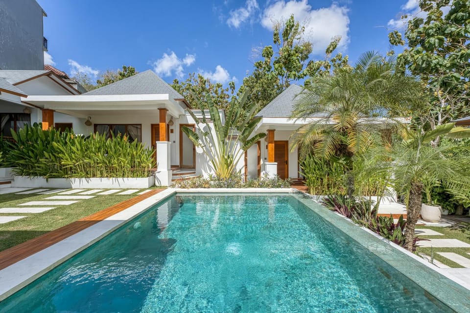 Off site, Day, Natural landscape, Garden, Garden view, Swimming pool