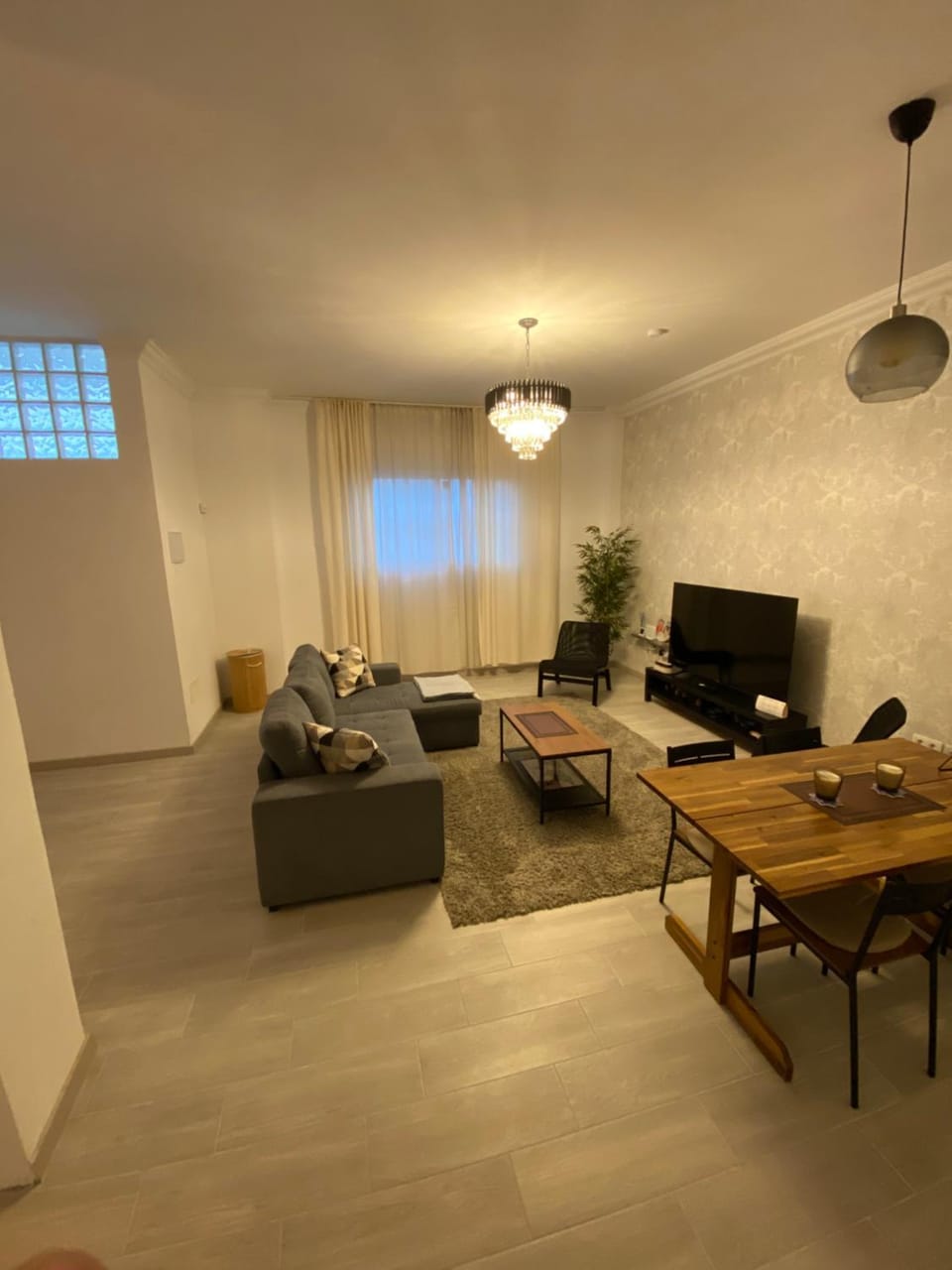 TV and multimedia, Living room, Seating area