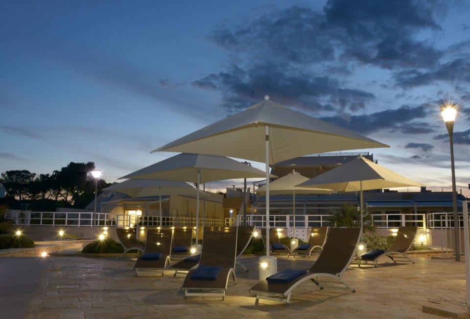 Property building, Patio, Balcony/Terrace, Beach